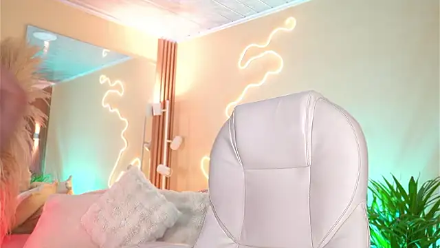 Snapshot of MatiasKorn chatting on March 7, 2026, 2:30 am MatiasKorn online show from March 7, 2026, 2:30 am