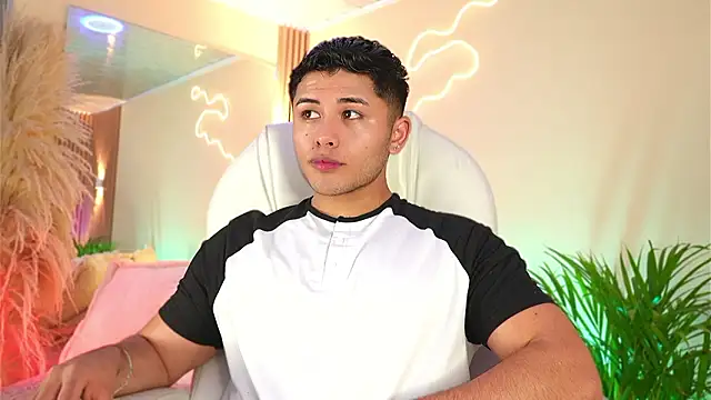 Snapshot of MatiasKorn chatting on March 11, 2026, 6:08 am MatiasKorn online show from March 11, 2026, 6:08 am