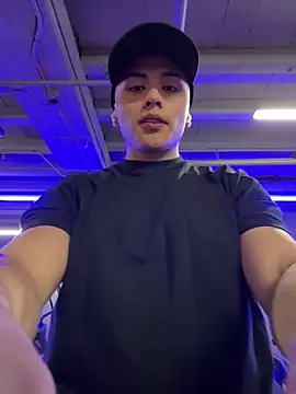 Snapshot of MatiasKorn chatting on March 15, 2026, 6:14 pm MatiasKorn online show from March 15, 2026, 6:14 pm