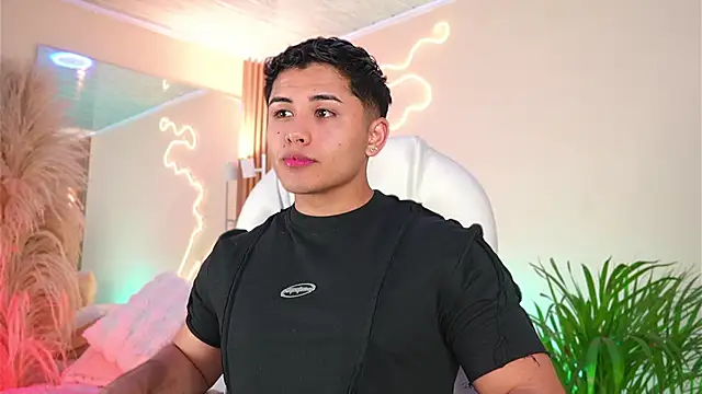 Snapshot of MatiasKorn chatting on April 1, 2026, 4:24 am MatiasKorn online show from April 1, 2026, 4:24 am