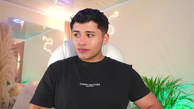 Snapshot of MatiasKorn chatting on April 11, 2026, 7:45 am MatiasKorn online show from April 11, 2026, 7:45 am