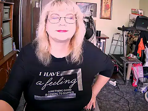 LOLA8888 online show from September 19, 2025, 10:27 am