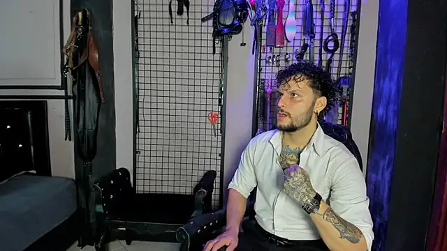 Twisted Fantasy online show from April 14, 2026, 3:01 am