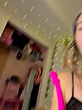 Lilmissvyx online show from February 28, 2025, 2:20 pm