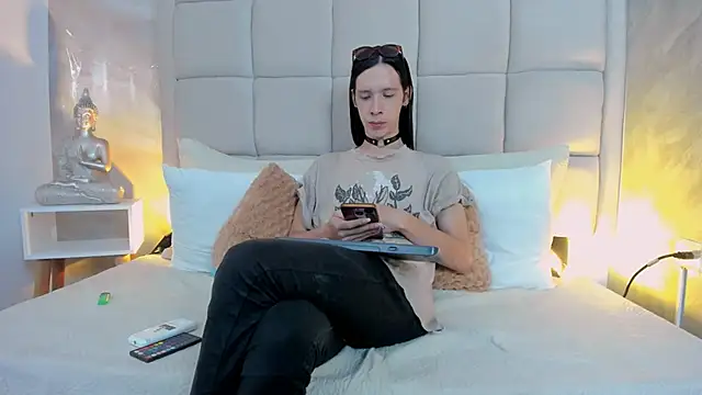 Hecatee 77 online show from September 12, 2025, 7:47 pm