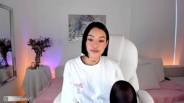 ninaa sky online show from February 19, 2025, 12:33 pm