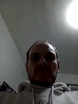 Ilovesquirt84 online show from May 11, 2026, 2:50 am