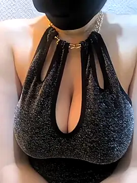 Snapshot of Lolytta chatting on October 28, 2025, 11:58 am Lolytta online show from October 28, 2025, 11:58 am