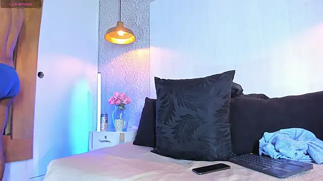 steffanxxll online show from July 19, 2026, 4:27 am