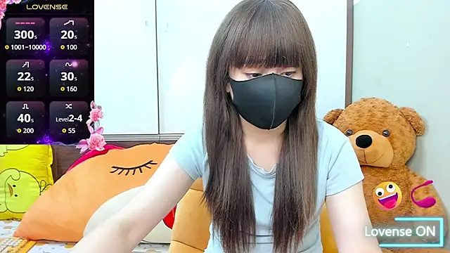 alonelove   online show from June 18, 2026, 2:34 am