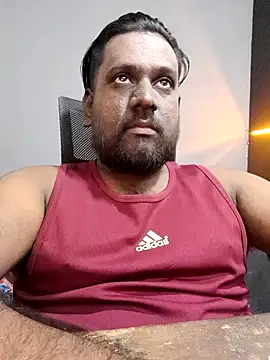Rayansmith  online show from February 7, 2025, 9:48 pm