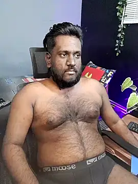 Rayansmith  online show from November 3, 2025, 11:15 pm