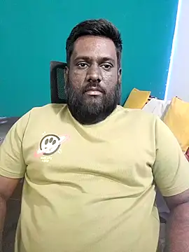 Rayansmith  online show from March 11, 2026, 12:05 am