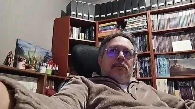 Mandra is a whore online show from January 10, 2026, 7:59 pm