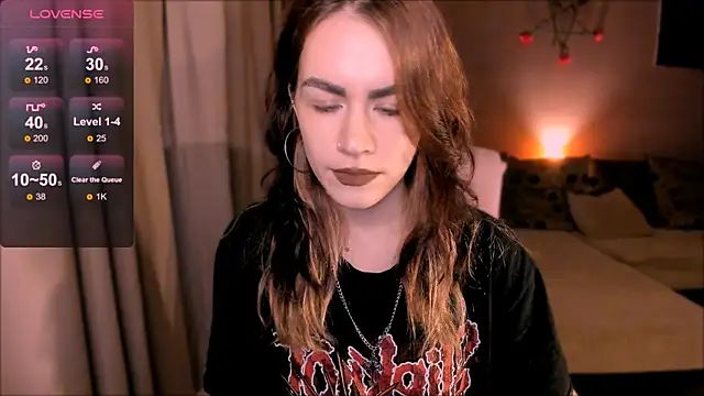 Snapshot of _selectrra chatting on September 28, 2025, 3:50 pm  selectrra online show from September 28, 2025, 3:50 pm