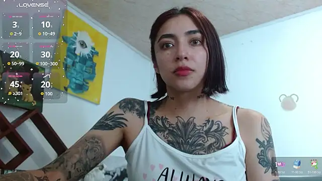 Snapshot of ZoeBakers_ chatting on October 29, 2025, 12:13 am ZoeBakers online show from October 29, 2025, 12:13 am