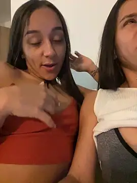 Snapshot of dominantandsubmissiveshow chatting on December 8, 2024, 3:32 am dominantandsubmissiveshow online show from December 8, 2024, 3:32 am