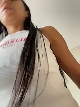 Snapshot of dominantandsubmissiveshow chatting on February 13, 2026, 6:59 pm dominantandsubmissiveshow online show from February 13, 2026, 6:59 pm