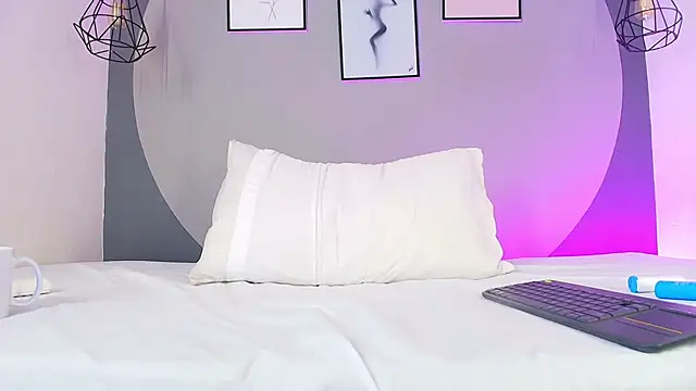 sarita duque online show from April 16, 2026, 1:34 pm