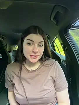 EllyNora online show from May 30, 2026, 4:26 pm