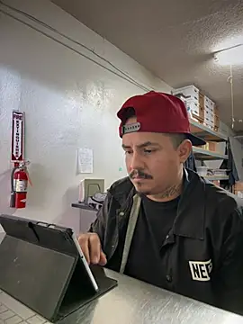 PeterGrandee online show from February 6, 2025, 6:02 pm