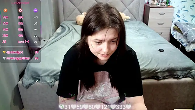 Snapshot of juliettkalen chatting on March 27, 2026, 10:59 am juliettkalen online show from March 27, 2026, 10:59 am