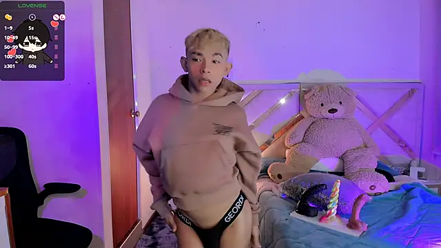 Austin connor  online show from December 31, 2024, 9:53 am