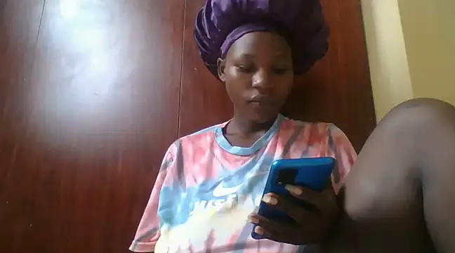 prettychic5 online show from December 24, 2024, 6:33 am