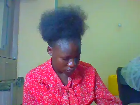 prettychic5 online show from March 21, 2026, 11:48 am