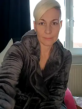 DarleenHot online show from December 6, 2024, 11:11 am