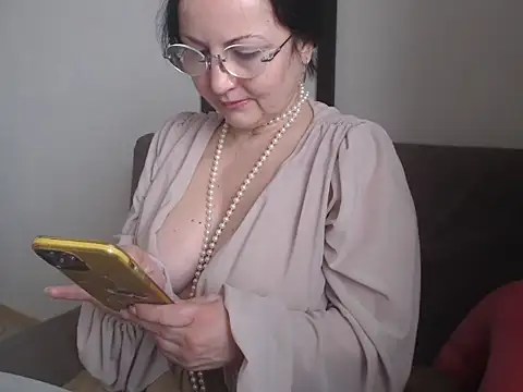 Alma44 online show from January 14, 2026, 8:31 am