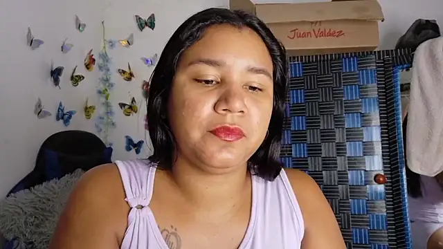 lucy hairypussy83 online show from January 14, 2026, 1:39 pm