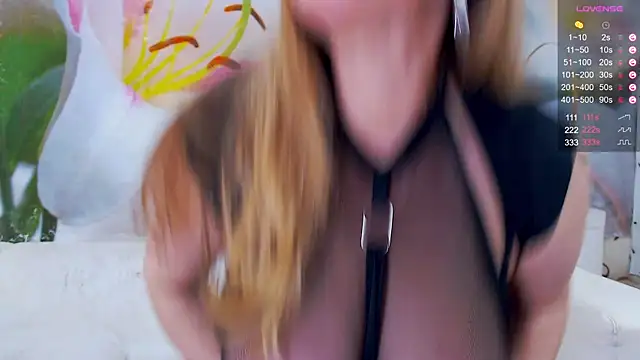 Lilly Diaz online show from March 27, 2026, 8:26 am