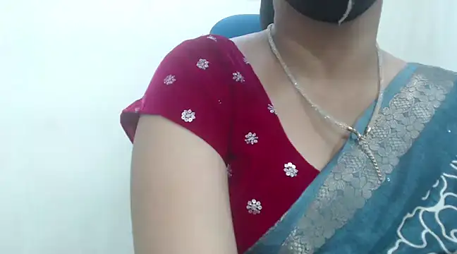 Snapshot of Lovely_Siri_23 chatting on January 12, 2025, 7:31 pm Lovely Siri 23 online show from January 12, 2025, 7:31 pm