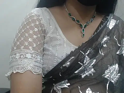 Snapshot of Lovely_Siri_23 chatting on May 9, 2026, 1:05 pm Lovely Siri 23 online show from May 9, 2026, 1:05 pm
