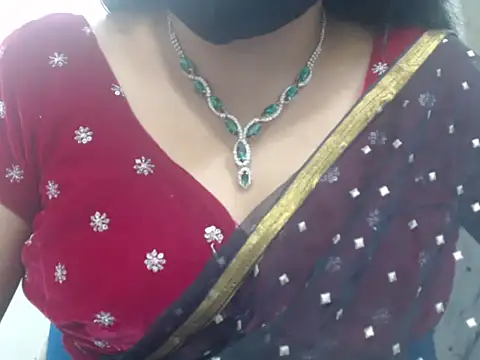 Snapshot of Lovely_Siri_23 chatting on May 11, 2026, 10:54 am Lovely Siri 23 online show from May 11, 2026, 10:54 am
