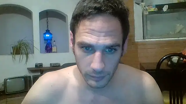 Snapshot of Stevenson988 chatting on October 18, 2025, 5:32 am Stevenson988 online show from October 18, 2025, 5:32 am