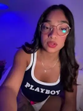 Snapshot of Bellafr chatting on October 18, 2025, 7:47 pm Bellafr online show from October 18, 2025, 7:47 pm