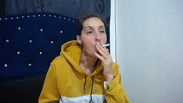 Snapshot of anyu1306 chatting on December 21, 2024, 11:01 am anyu1306 online show from December 21, 2024, 11:01 am