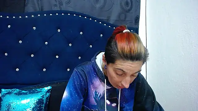 Snapshot of anyu1306 chatting on January 14, 2025, 5:40 am anyu1306 online show from January 14, 2025, 5:40 am