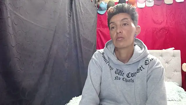 Snapshot of anyu1306 chatting on February 8, 2026, 3:26 pm anyu1306 online show from February 8, 2026, 3:26 pm