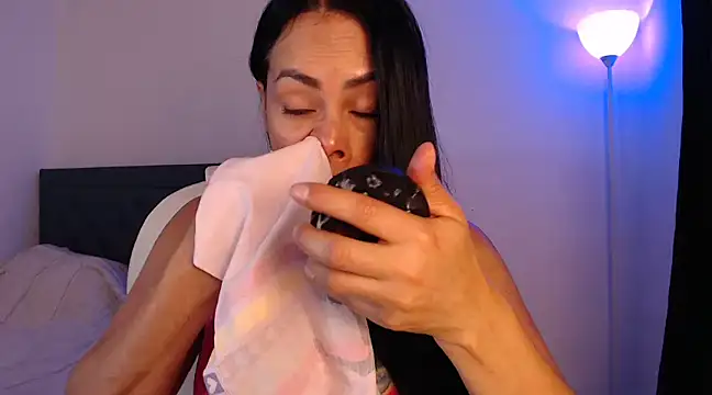 susana07 online show from February 10, 2025, 9:15 pm