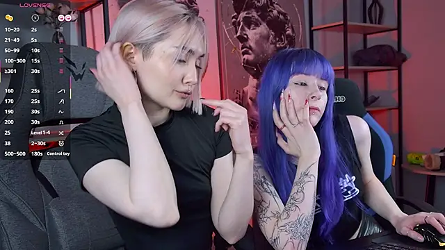 ReiYosimoto online show from November 28, 2025, 4:20 pm