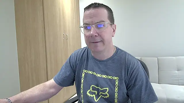 BrettJ81 online show from September 27, 2025, 11:26 am