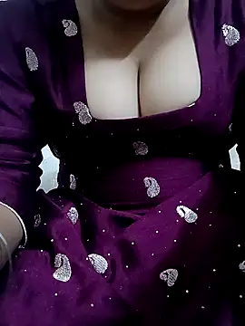 Snapshot of 09punjabi chatting on October 19, 2025, 4:40 pm 09punjabi online show from October 19, 2025, 4:40 pm