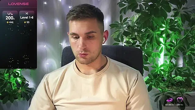 Sweeet  boy online show from February 11, 2025, 5:50 pm