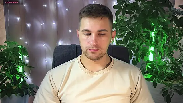 Sweeet  boy online show from February 13, 2025, 8:17 am