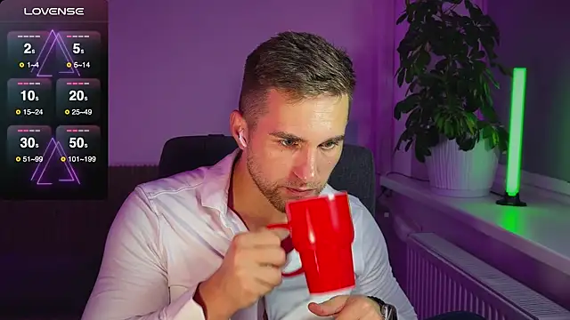 Sweeet  boy online show from October 8, 2025, 9:56 pm