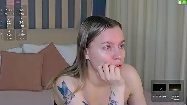 AmaliaBell online show from March 12, 2026, 1:06 pm