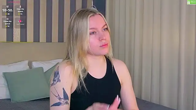 AmaliaBell online show from April 7, 2026, 1:11 pm